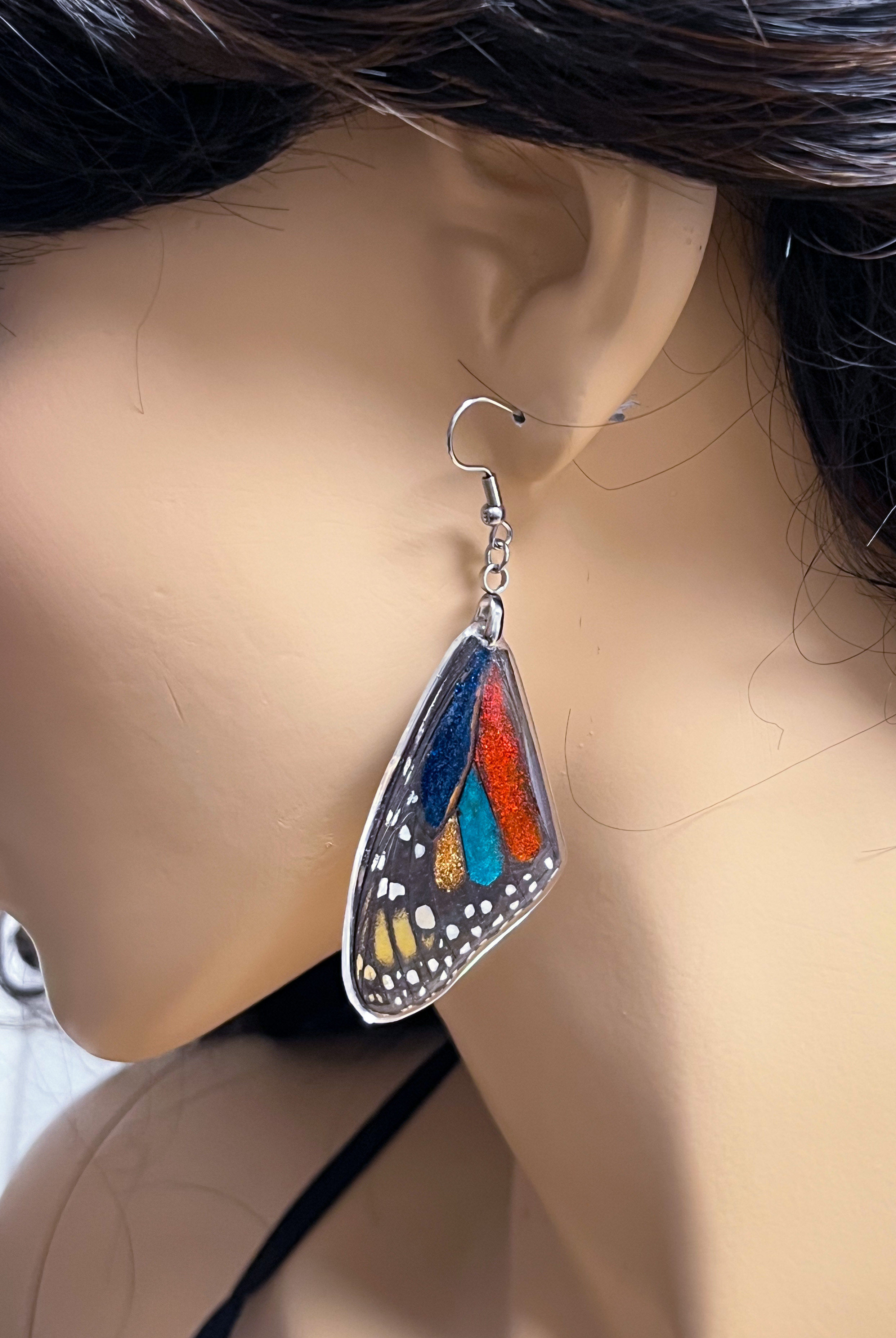 Náušnice Tiffany z křídla motýla Danaus plexipus  No. 2028 - dobarvené