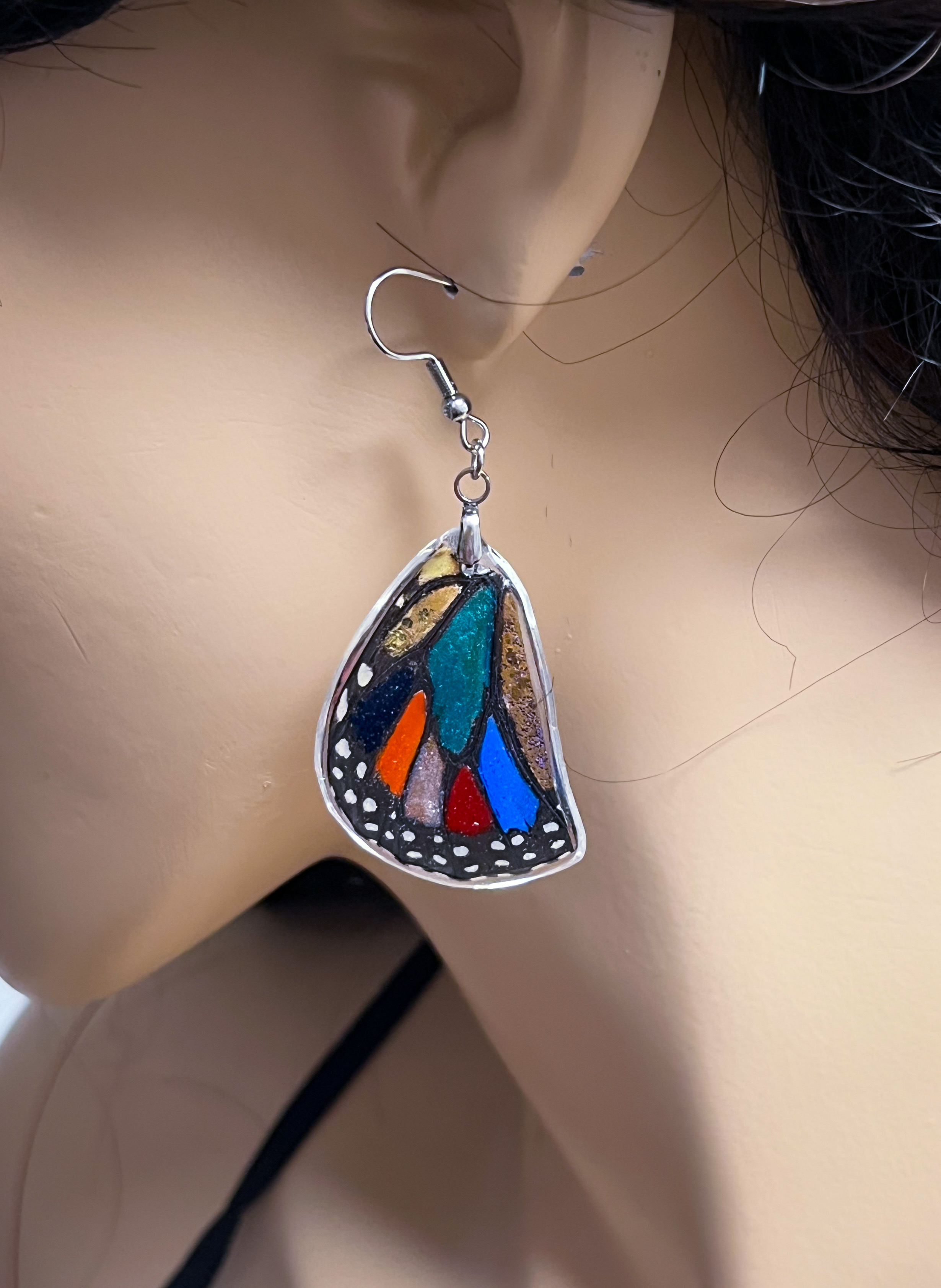 Náušnice Tiffany z křídla motýla Danaus plexipus No. 2029 - dobarvené